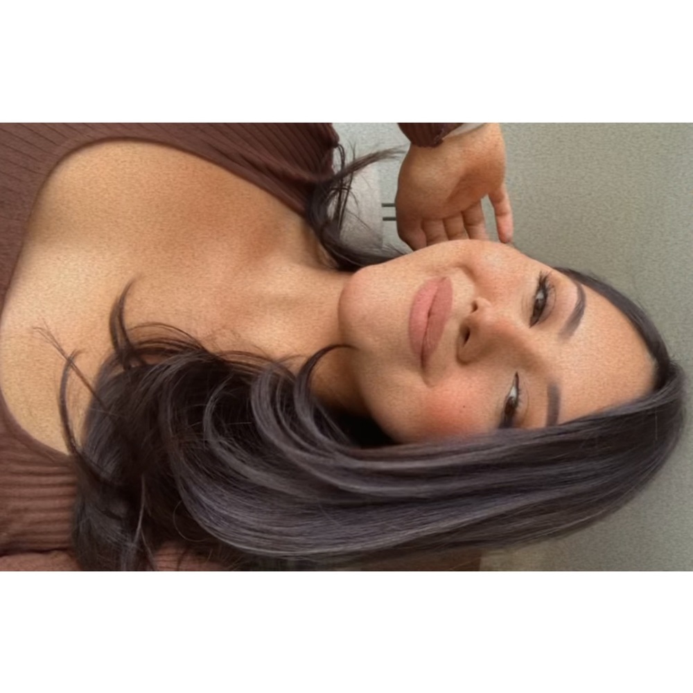 Meet your Posher, Jeanette